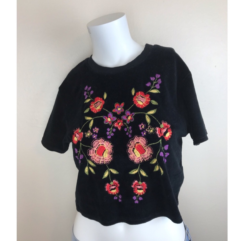 Urban outfitters crop floral top